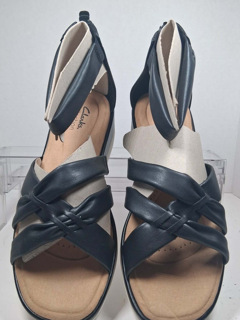 Clarks Black Strappy Ankle Strap Comfort Sandals Zip Closure Women's US 9 M